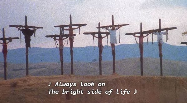 Več križanih oseb. Podnaslov: "Always look on the bright side of life".